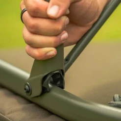 Avid Carp Benchmark Ultra X Bedchair- Bedchairs
