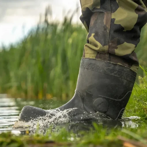 Avid Carp Distortion Camo Chest Waders- Waders & Boots