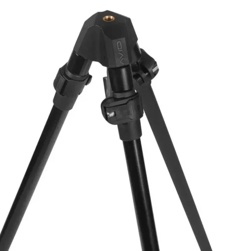 Avid Carp Pro-Tect Deluxe Tripod- Scales