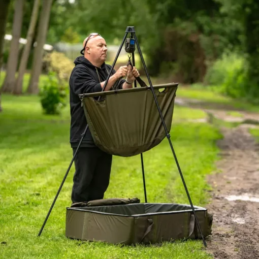 Avid Carp Revolve Weigh Sling- Fish Care