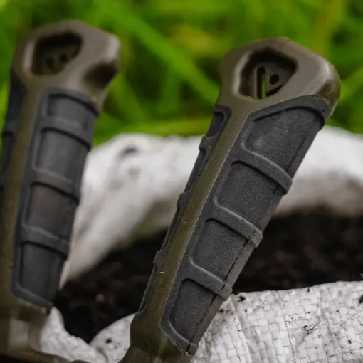 Avid Carp Worm Choppers- Tools
