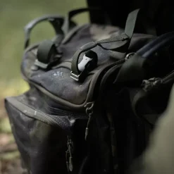 Korda Compac Dark Kamo Rucksack 30L- Luggage