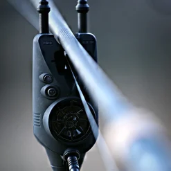 Nash Siren R4 2-Rod Fishing Bite Alarm Presentation Set- Bite Alarms
