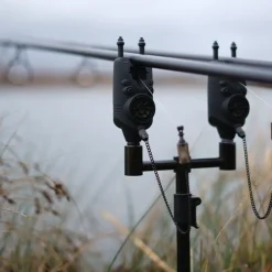 Nash Siren R4 2-Rod Fishing Bite Alarm Presentation Set- Bite Alarms
