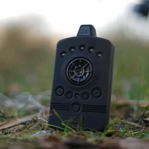 Nash Siren R4 2-Rod Fishing Bite Alarm Presentation Set- Bite Alarms