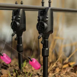 Nash Siren R4 2-Rod Fishing Bite Alarm Presentation Set- Bite Alarms