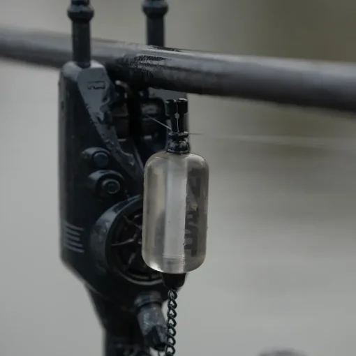 Nash Siren R4 2-Rod Fishing Bite Alarm Presentation Set- Bite Alarms