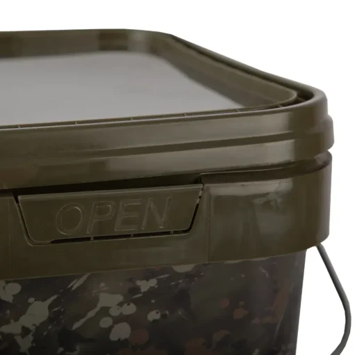 One More Cast OMC Camo Square Bucket 17L- Buckets & Riddles