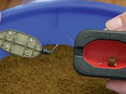 Preston In-Line Flat Method Feeder Large