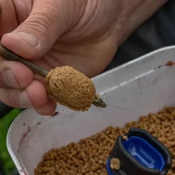 Preston Quick Release Mini Method Feeder Fishing Mould