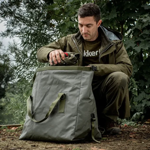 Trakker Downpour Roll-Up Fishing Carryall- Luggage