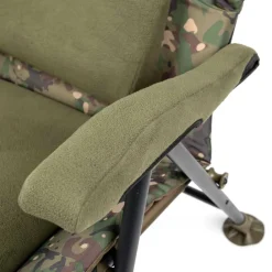 Trakker Levelite Longback Recliner Chair Camo- Chairs