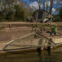 Trakker Sanctuary T3 Landing Net- Nets